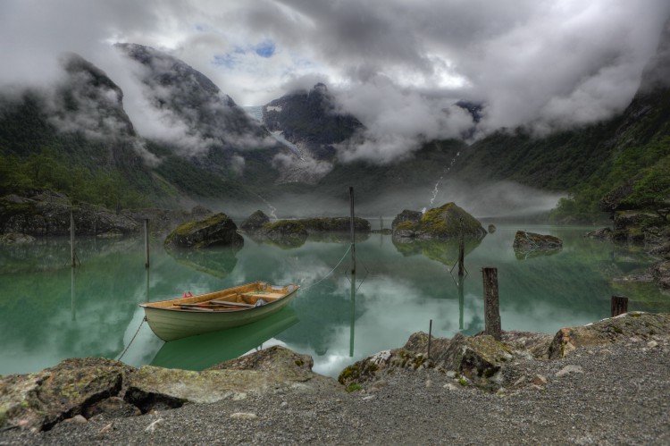 Lake_Bondhus_Norway_2862