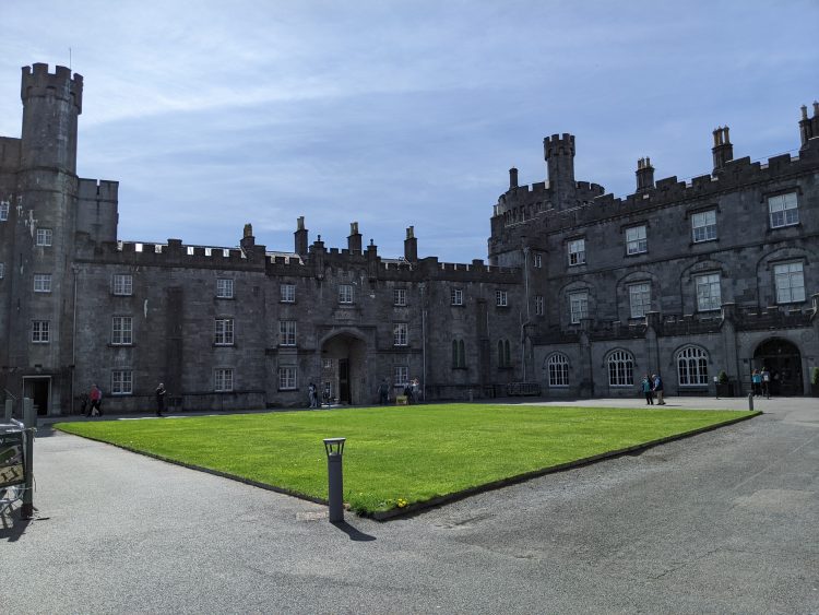 Замок Килкенни (Kilkenny Castle). Фото: Татьяна Сенченко
